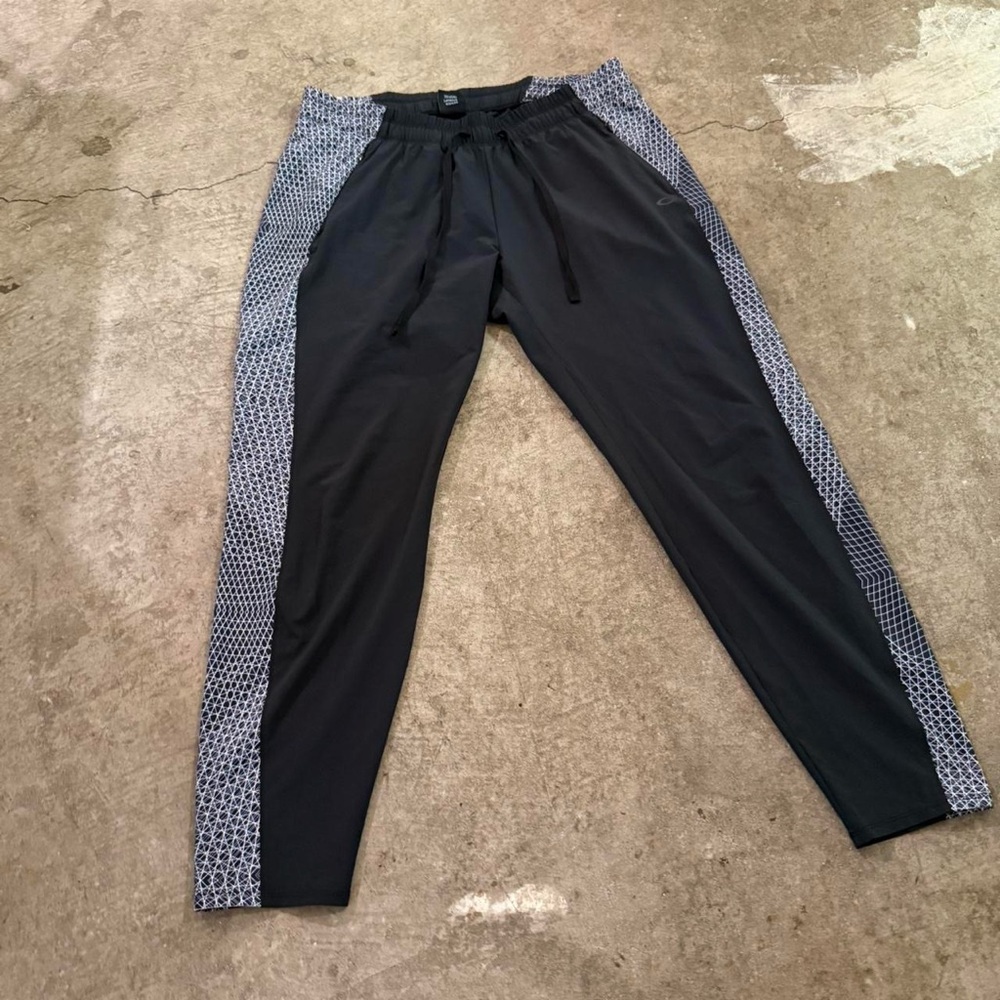 Oakley Black and Gray Sweatpants with Tapered Legs